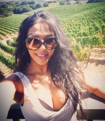 Elegant Doha vip escort Hi pr females in Qatar (QAR 952 per hour)