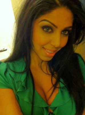 BDSM dating with a sexy mistress in Doha: Hi pr females in Qatar