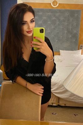 Cute lesbian girl will meet ladies, call +974 66 937 0452 