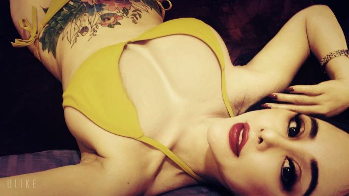 Discreet call girl service from Kory for QAR 1500