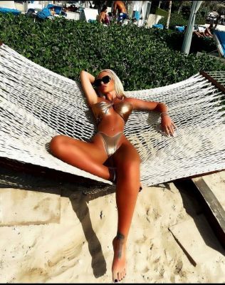 Book an escort in Doha for QAR 2000 per hour