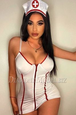 Cute lesbian girl will meet ladies, call +971 56 446 9290 