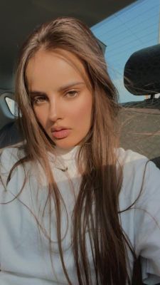 Qatar hooker Krystal for sex for QAR 1200