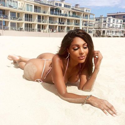 Dominant escort Candice, price from QAR 1700/hr