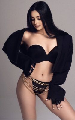 Doha model escort Kaylor: photos, reviews, services