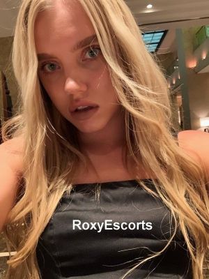 Doha happy massage from hot Finley (25 y.o.)