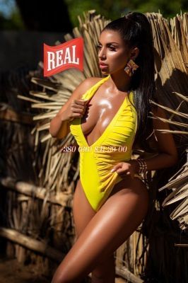 Female escort Rosalind for sex in Doha 