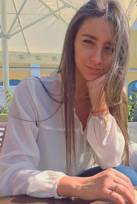 Cheap outcall escort Drew will visit you in Doha for sex