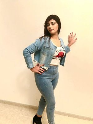 Pretty Arianna for escort adult entertainment in Doha