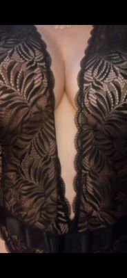 Latex woman Aaliyah for BDSM dating