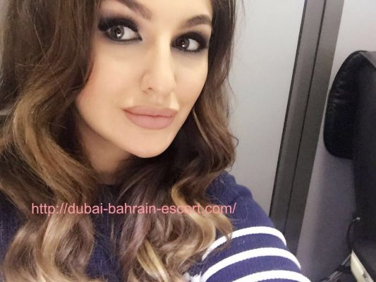 Cheap independent escort Ariella charges QAR 1700/hr