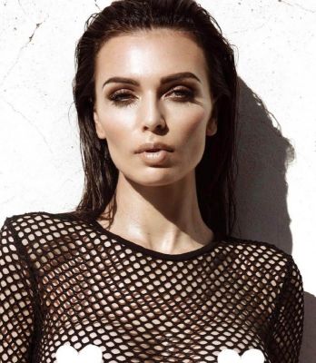 Doha mature escort Makayla (age: 31, weight: 74)