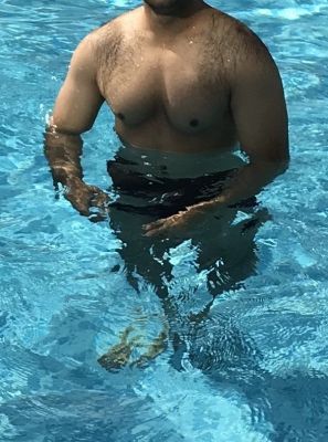 A call girl Mackenzie in Doha for QAR 1500