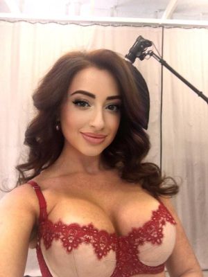 Doha mature escort Eugenia (age: 27, weight: 62)