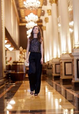 Hot babe in Doha: Elspeth wants to share her passion with you