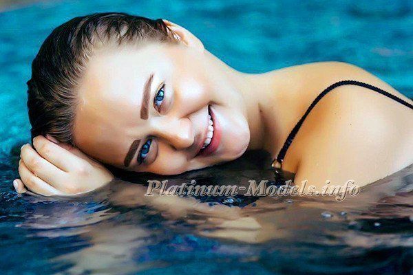 Night with Doha indian escort, book at +974 70 771 5677