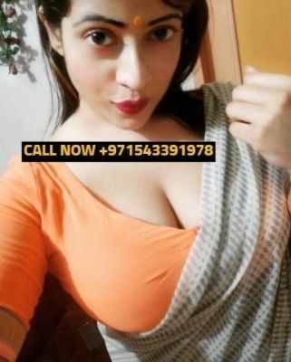 Pretty Carolyn for escort adult entertainment in Doha