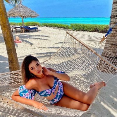 Your mistress Parisa for BDSM games