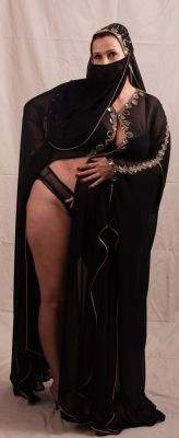 Doha mature escort Cecilia (age: 26, weight: 59)