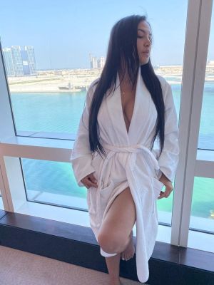 Indian escort Dara wants to meet tonight