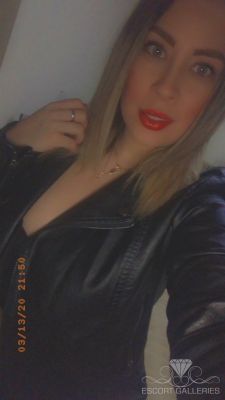 The sexiest among busty Doha escorts - Delilah, 31 y.o.