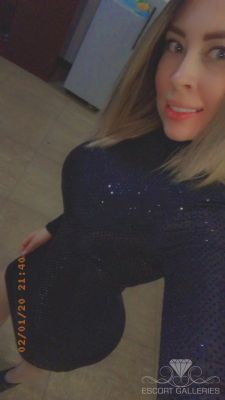 Doha ebony woman available for a sex date on SexoDoha.com for QAR 2000 per hour