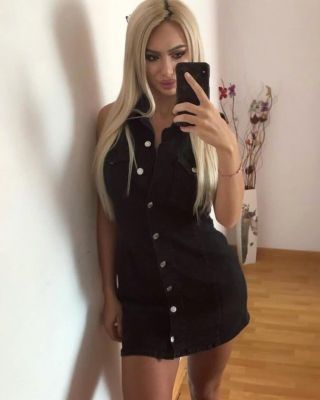 Emily from the best escort provider in Doha