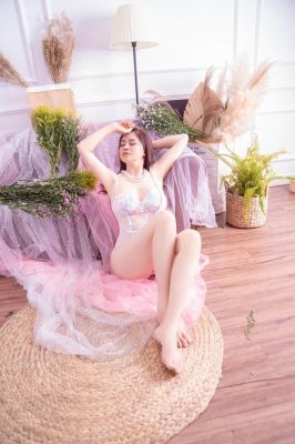 Doha top escort for oral (OWO, CIM, COF). From QAR 1200