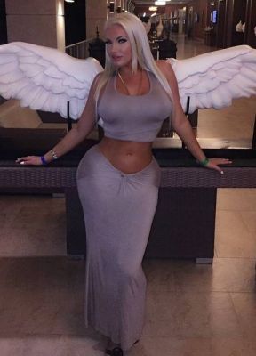 Stacy doll invites for incall massage in Doha