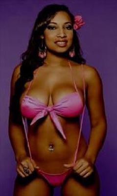 Hot Doha girl Sexy ginger sucks for QAR 2550