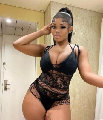 Doha cheap escort sells her body for QAR 1000 per hour