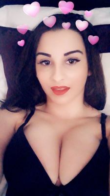 Book Doha call girl online on SexoDoha.com