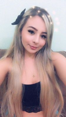 Petite escort Doha (weight: 58 kg; height: 170 cm)