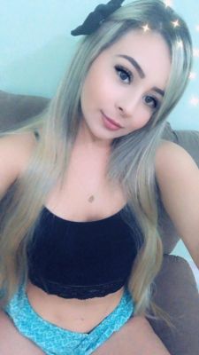 Cheap outcall prostitute in Qatar - 19 year-old Latino Hottie can meet you 24 7