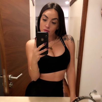 Lesbian hooker Prettyjeniva works 24 hours