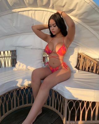 Professional escort from lesbian hooker Good massage