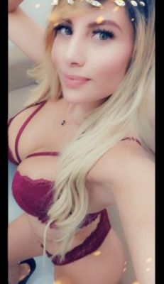 Book Hot Latina Maria on Doha escort guide SexoDoha.com