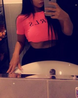 1 hour with low rate call girl Aruba Habibi Agency costs QAR 600