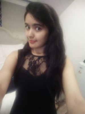 Hot Doha girl Muskan sucks for QAR 250