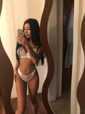 Book Doha girl for sex on SexoDoha.com