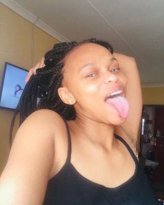 Cheap independent escort Diva charges QAR 1000/hr