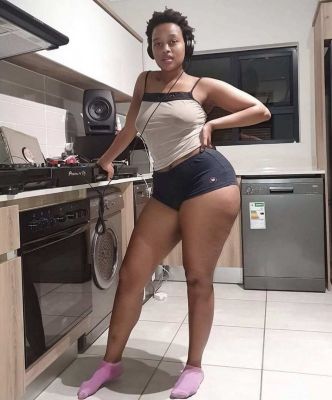 Call girl Lykarh — photos and reviews