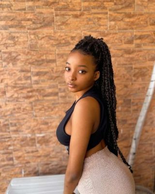 Beautiful escort model Cindy: weight 62 kg, height 178 cm