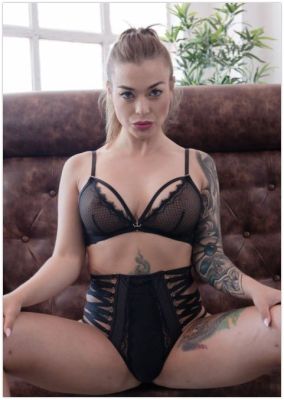 Pretty Masha for escort adult entertainment in Doha