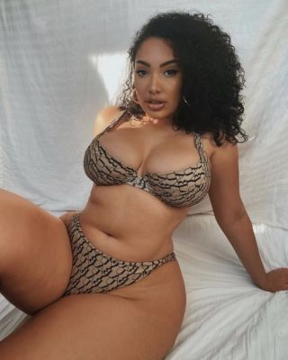 Book Doha girl for sex on SexoDoha.com