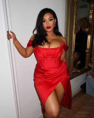 Book Doha call girl online on SexoDoha.com