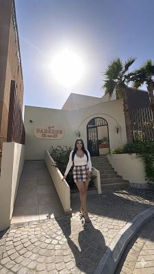 Doha call girl Allison available for booking 24 7