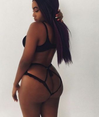 Kinky couple hooker in Doha Lovekuzzy, 166 cm, 70 kg