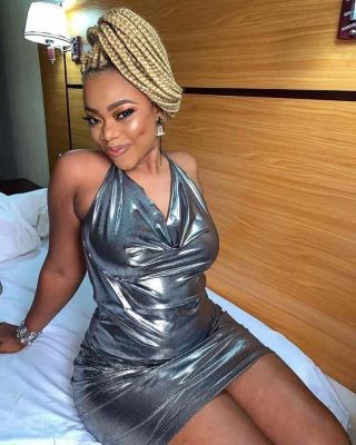 Call a girl Dana to enjoy professional blowjob for QAR 1500