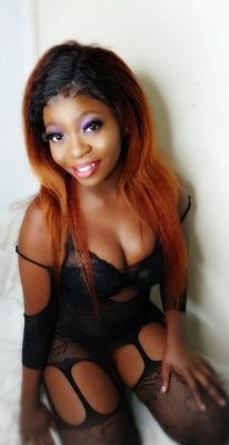 Cheap girl Anna offers full service at a low price, from QAR 2500/hr